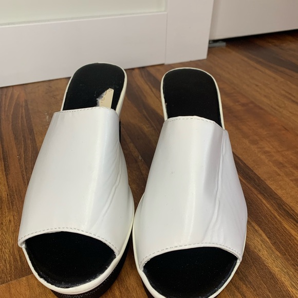 White/Black Platform Slides 8 - Picture 6 of 6